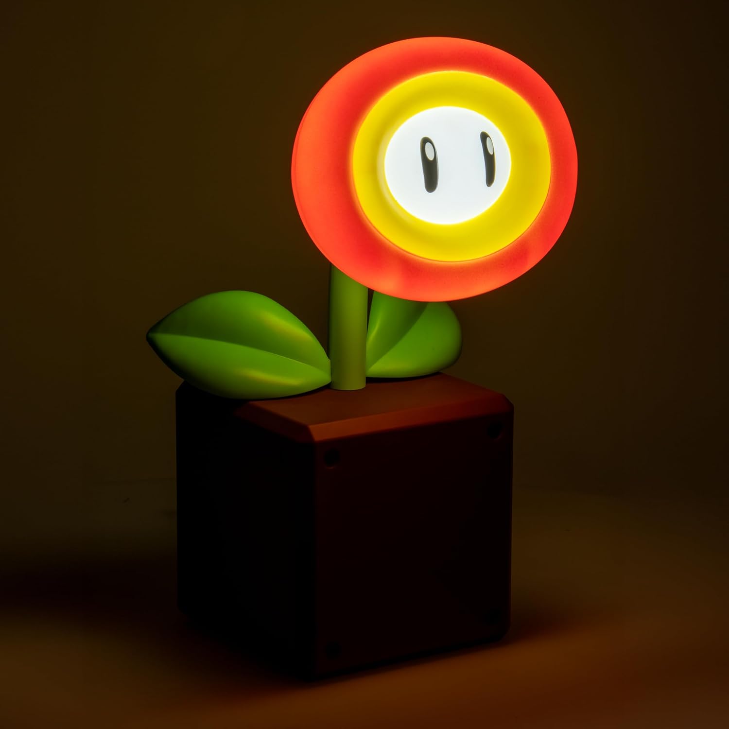 Paladone Super Mario Fireflower LED Lamp, Officially Licensed Nintendo Desk Lamp for Gamer, USB Powered Home Decor Gift - Flex Gamingproduct_type