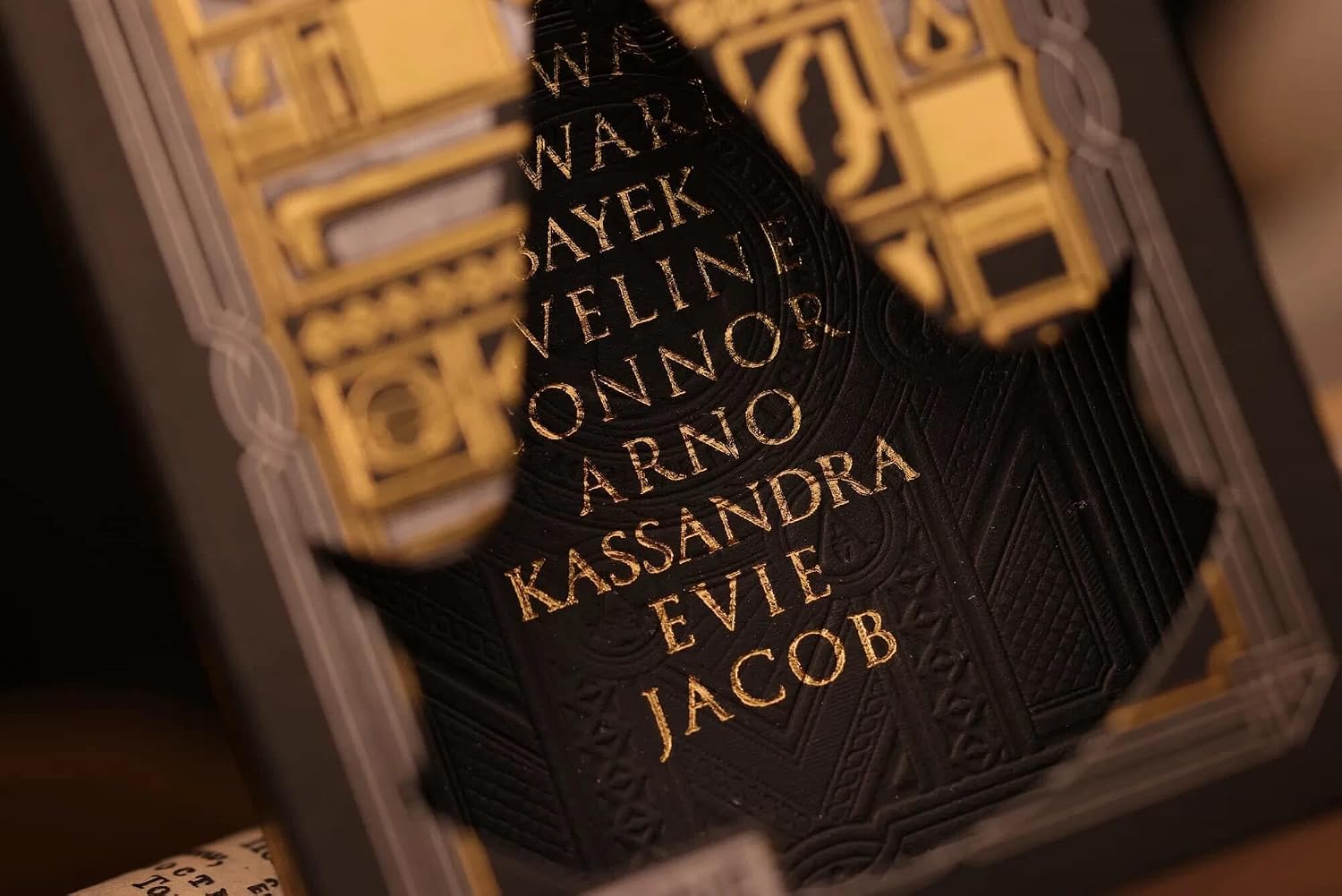 Unlock Adventure with Assassin's Creed Playing Cards: Hidden Blade Deck - Luxury Poker Deck for Adult Collectors - Flex Gamingproduct_type